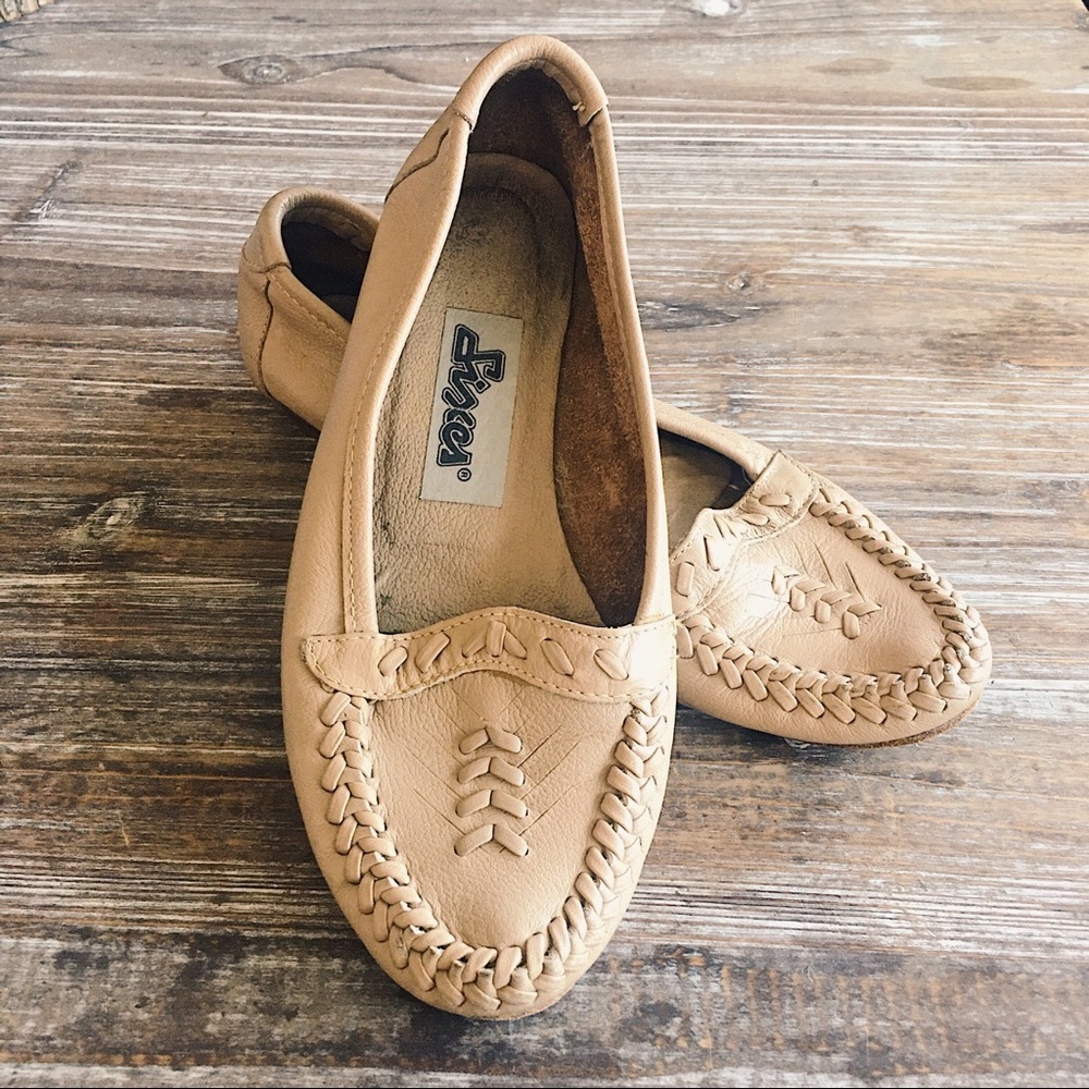 Vintage, Sixes brand, nude leather loafers size 6
